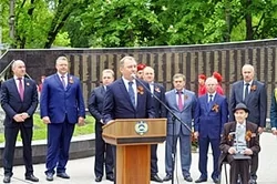 Делороссы КЧР приняли участие в создании Мемориала в Парке победы Черкесска