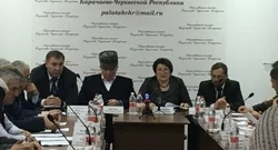 В Общественной палате КЧР прошло пленарное заседание «Все мы Россия. В единстве наша сила»